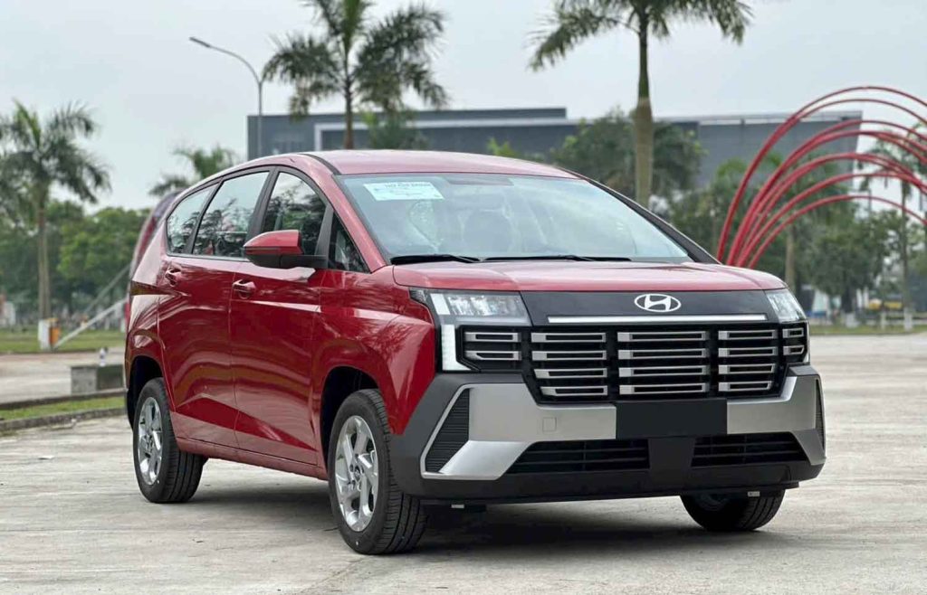 Hyundai Stargazer 1.5 AT Đặc biệt