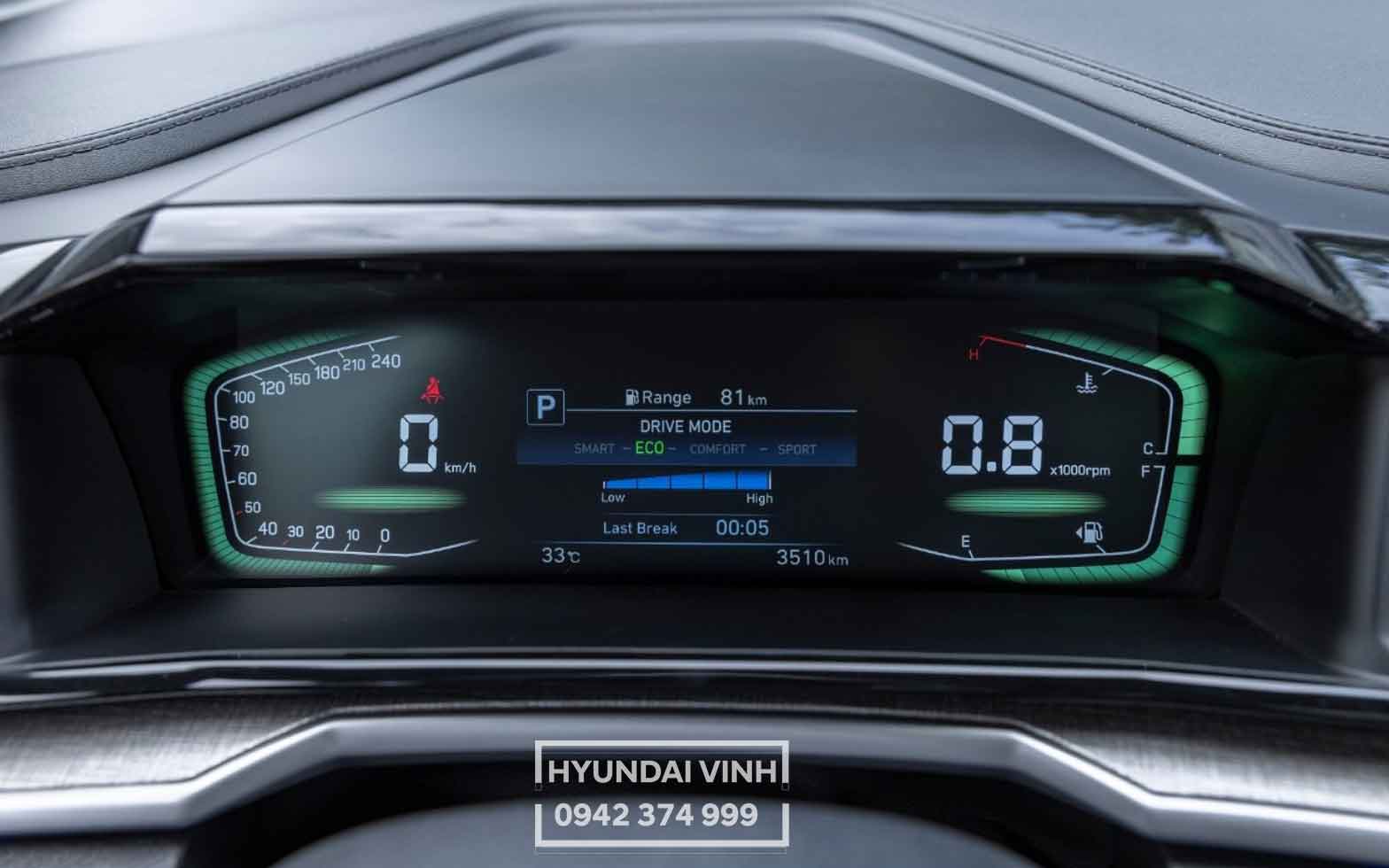 Hyundai Custin được trang bị hệ thống Drive Mode với 4 chế độ lái: Eco (tiết kiệm), Comfort (thoải mái), Sport (thể thao), và Smart (thông minh)
