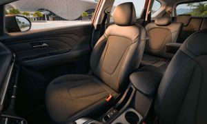 Không gian nội thất 7 chỗ rộng rãi