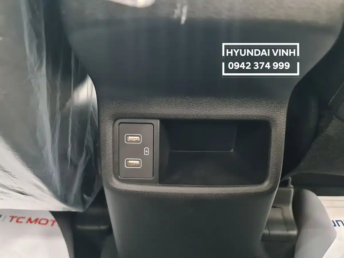 Nội thất Hyundai Stargazer X cao cấp màu trắng